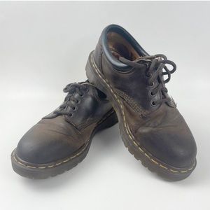 Women’s size 9 low top docs
